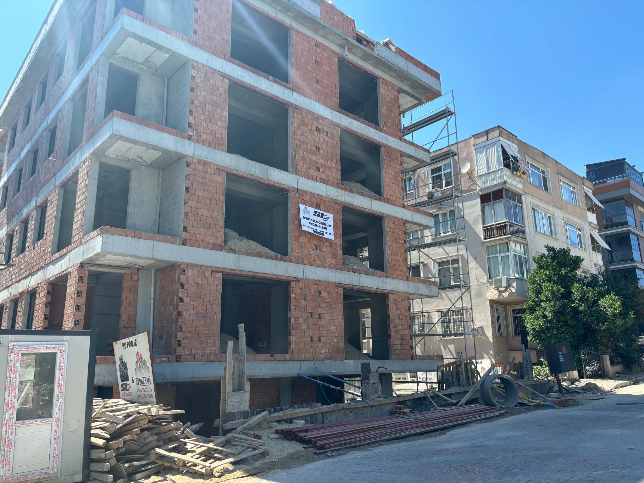 Hüsnüniyet Apartmanı yapım aşaması